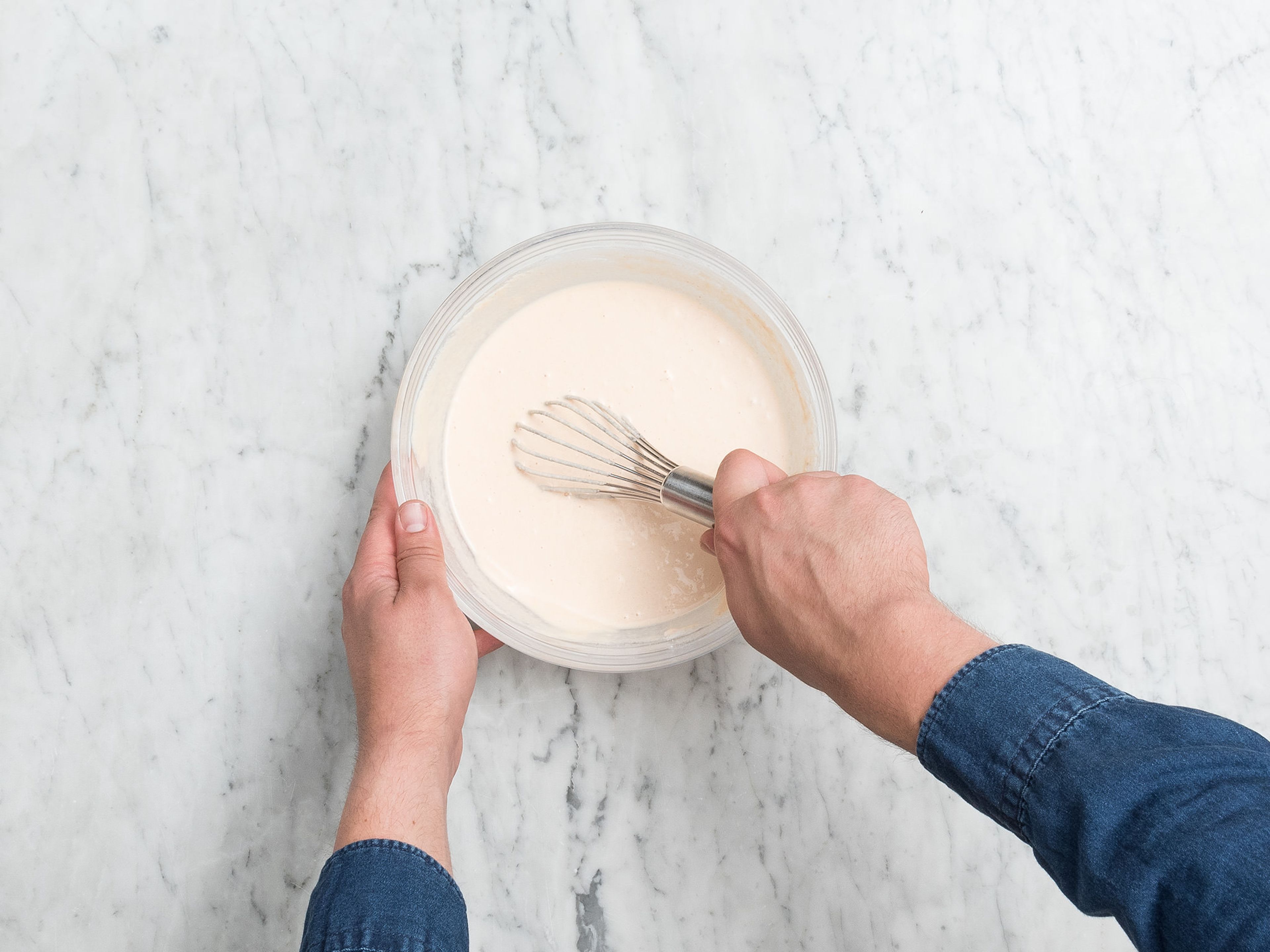Add rice flour, lentil flour, baking soda, and salt to a bowl. Add part of the yogurt and water and whisk until a smooth batter forms. Cover with a kitchen towel and allow to rest in the fridge for 1 – 2 hrs.