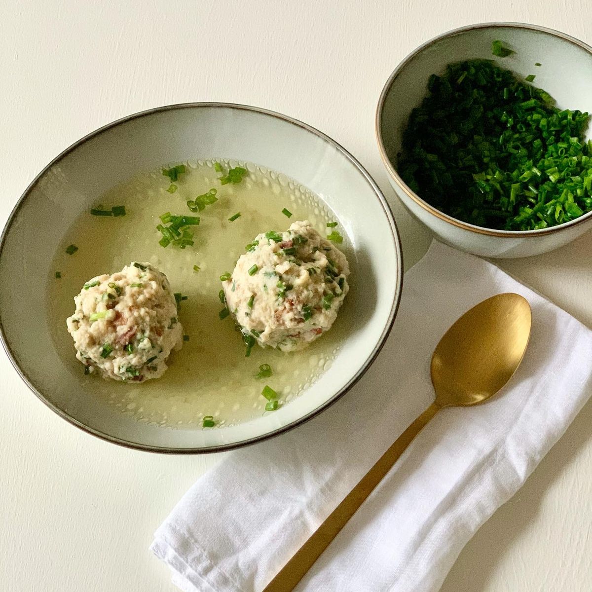 Tiroler Speckknödelsuppe | Rezept | Kitchen Stories