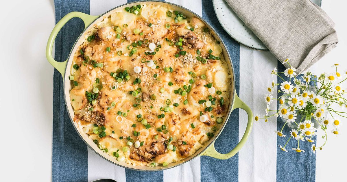 Kohlrabi and potato casserole | Recipe | Kitchen Stories