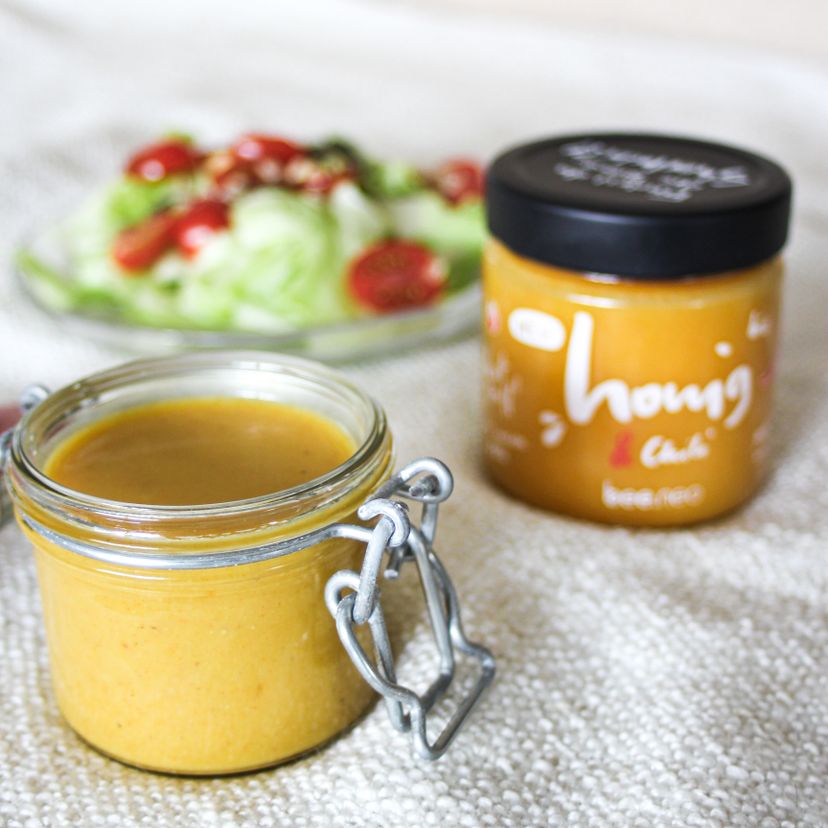 Superschnelles Salatdressing - mit Honig & Chili