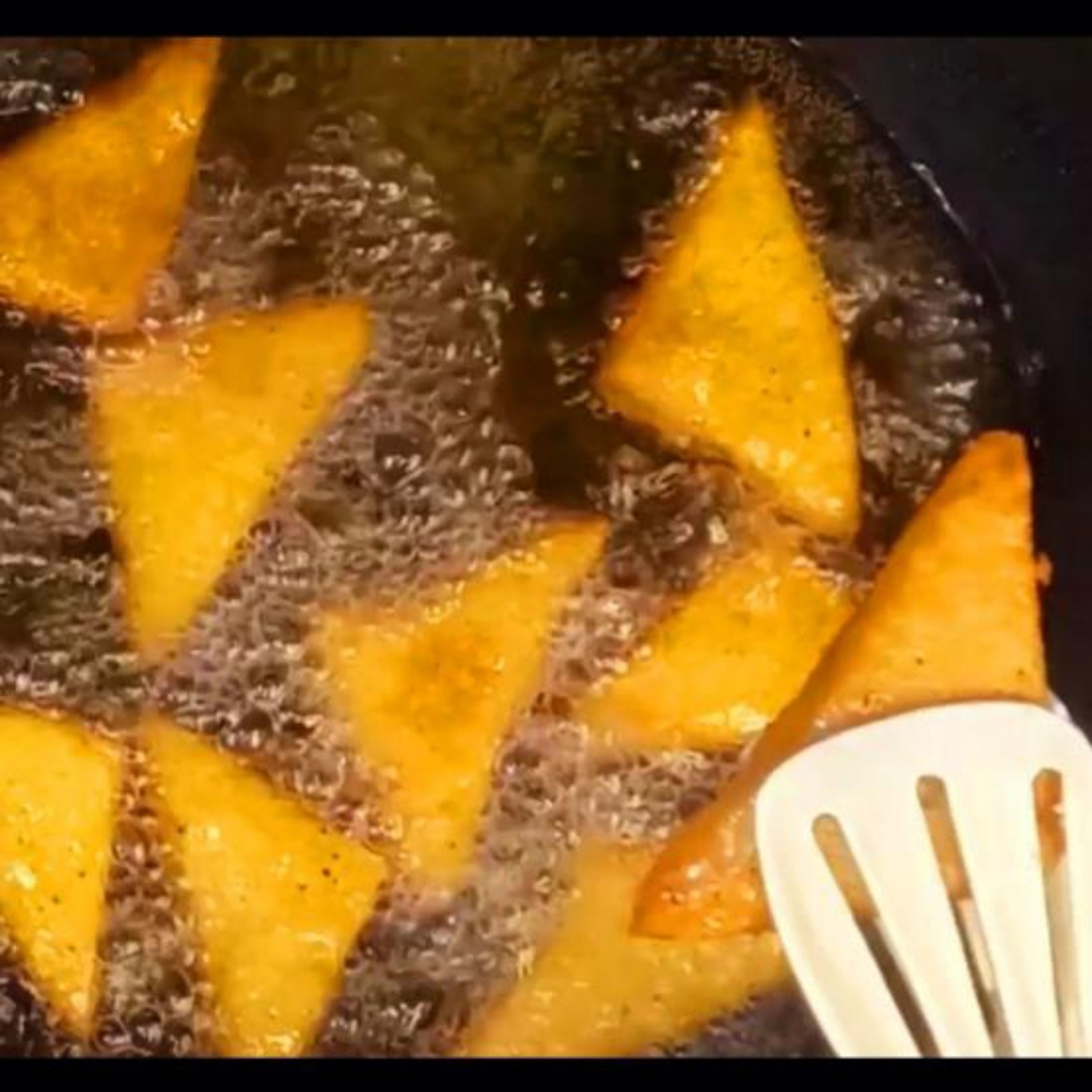 heat up Oil for frying, you can fry this in both types. deep fry or sallow fry, choice is all yours. fry until it turns into go