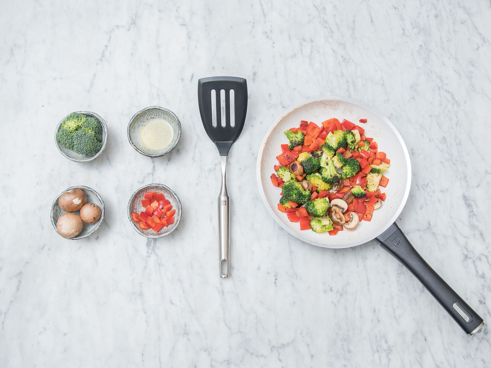 Vegetable stir-fry with ginger-lime sauce | Recipe | Kitchen Stories