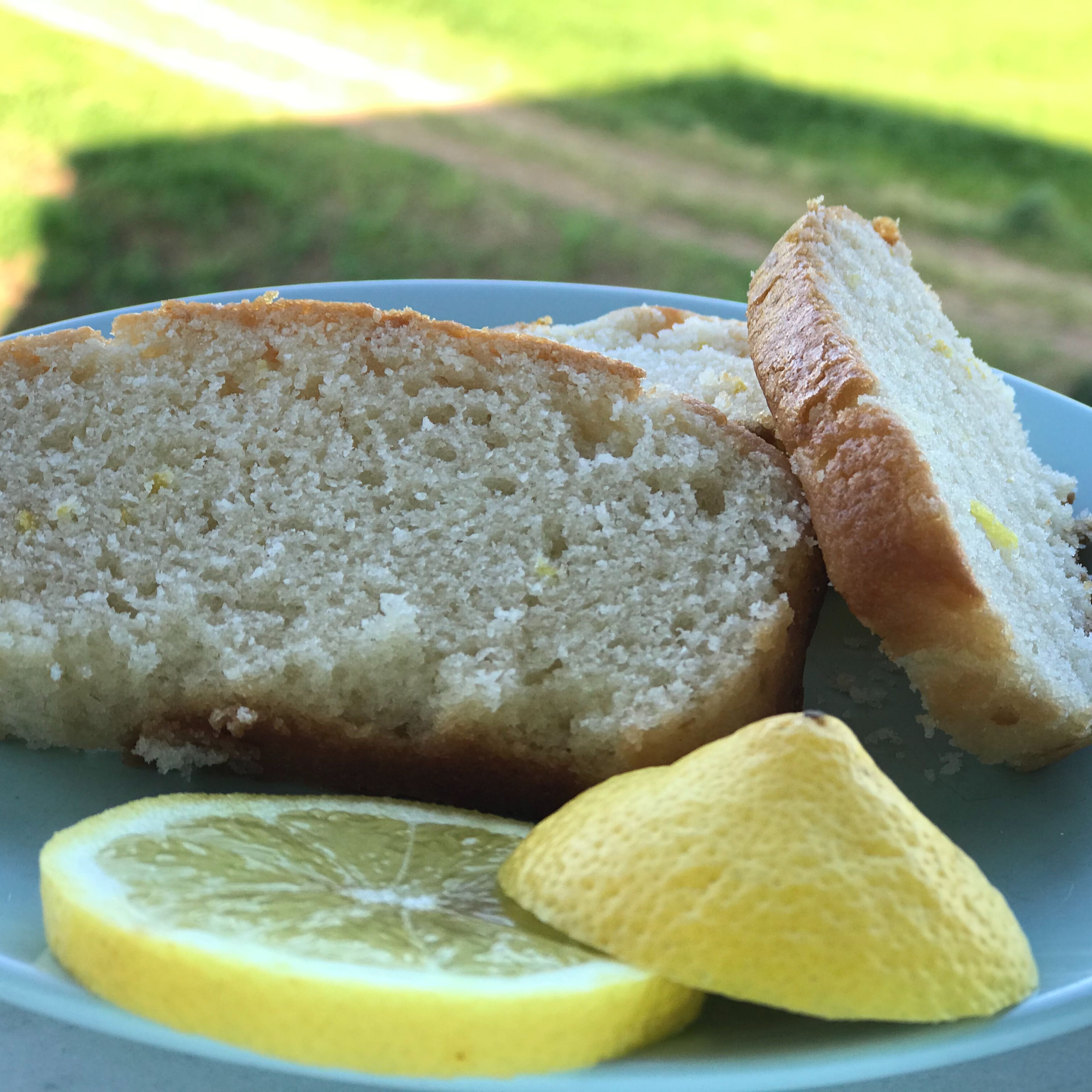 Vegan lemon cake