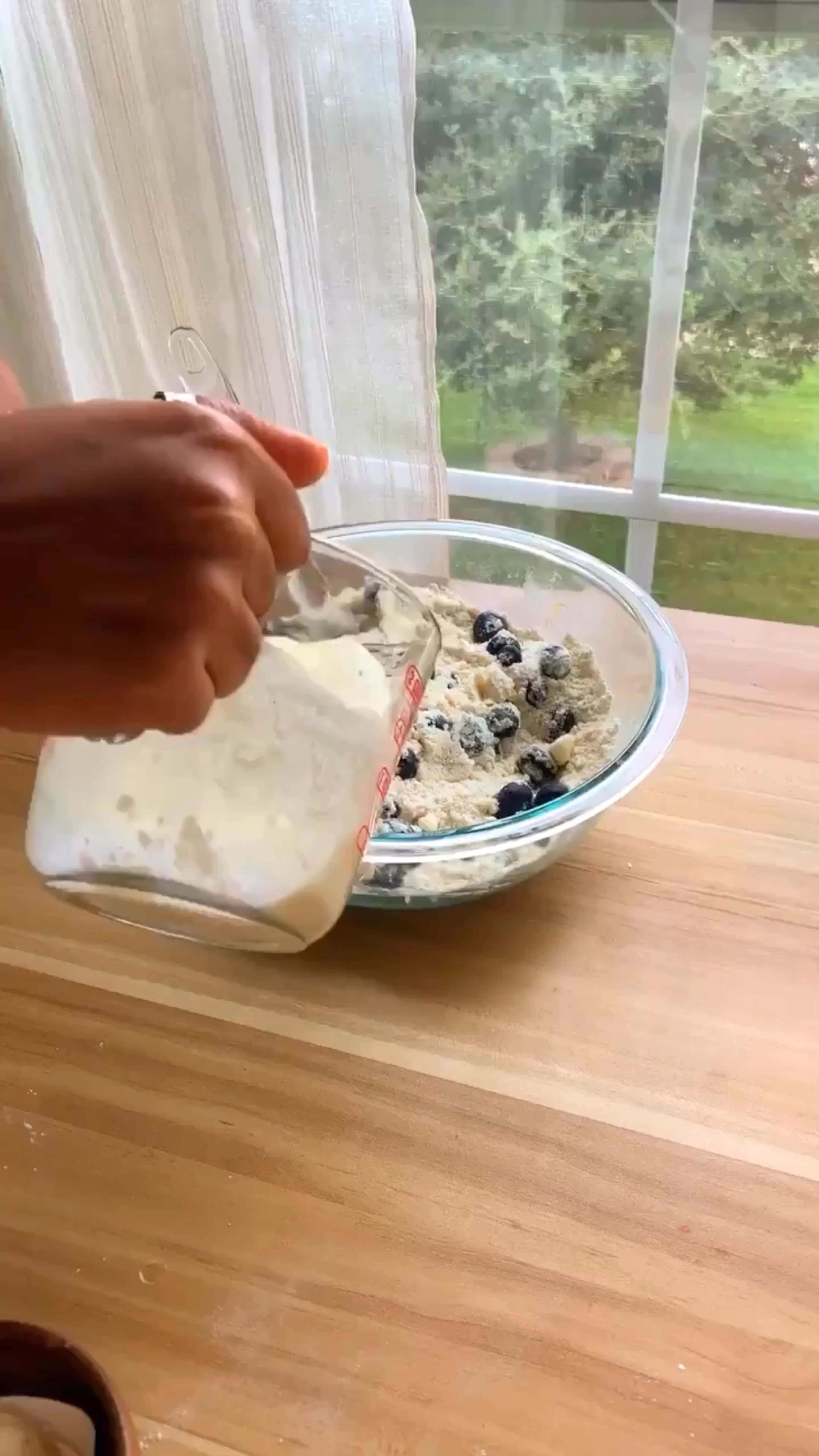 Mix everything together. Leave the dough to rise for a little (30 min), cut into 12 pieces, coat with butter (or anything else of your choosing) and finish off with a pinch of salt. Bake at 200C (400F) for 15 minutes or until golden. Let the scones rest for a couple of minutes before enjoying!