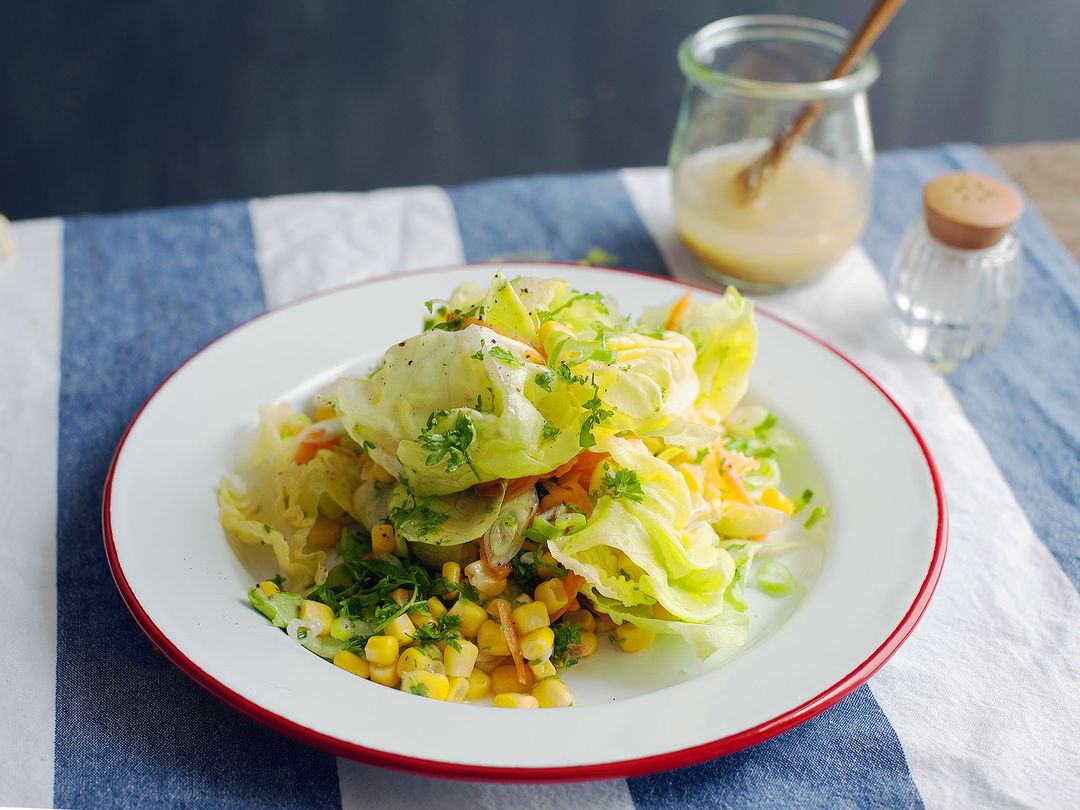 Gemischter Salat mit weißem Balsamico-Honig-Dressing