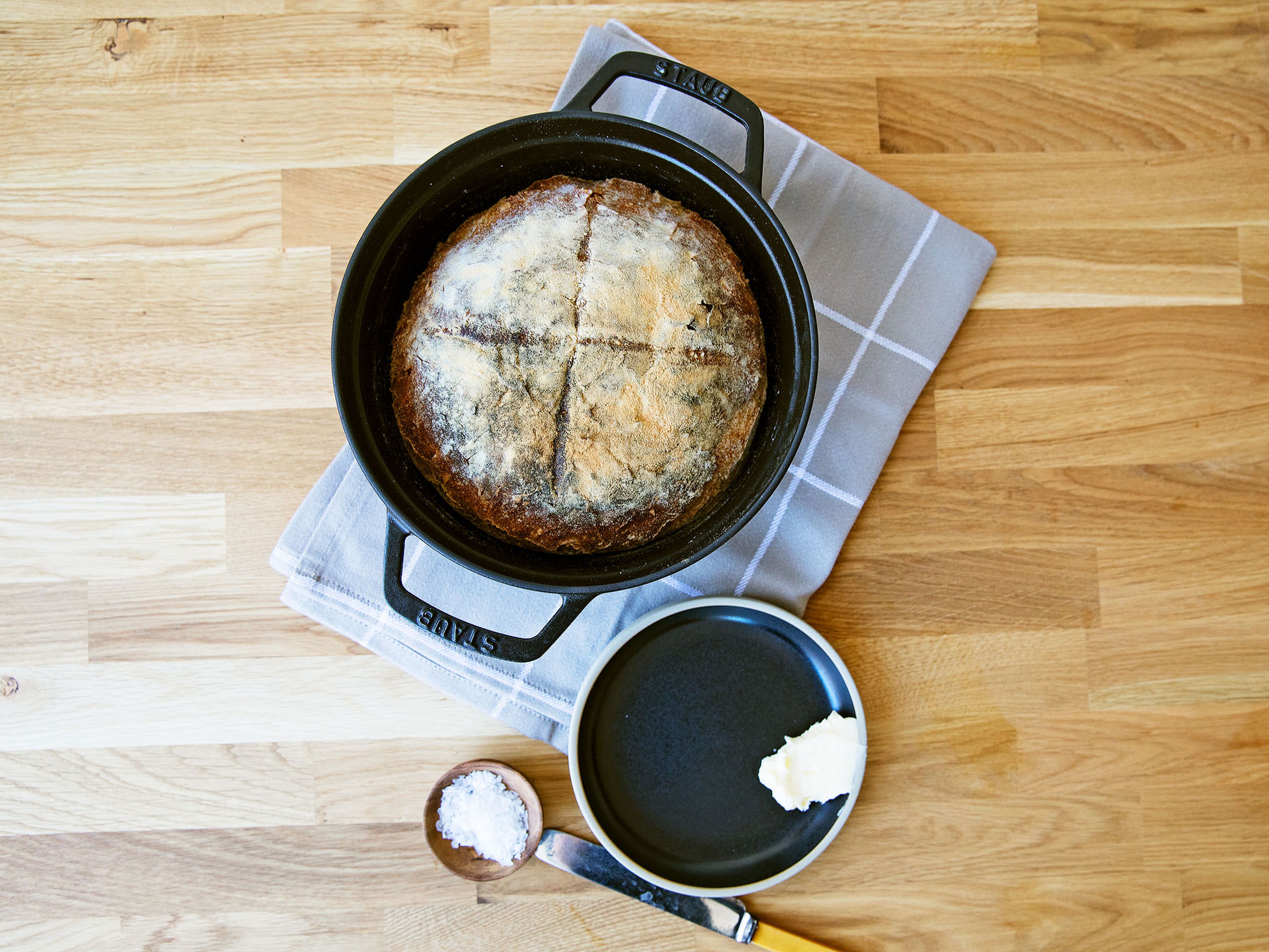 Dutch Oven Bread - Nora Cooks