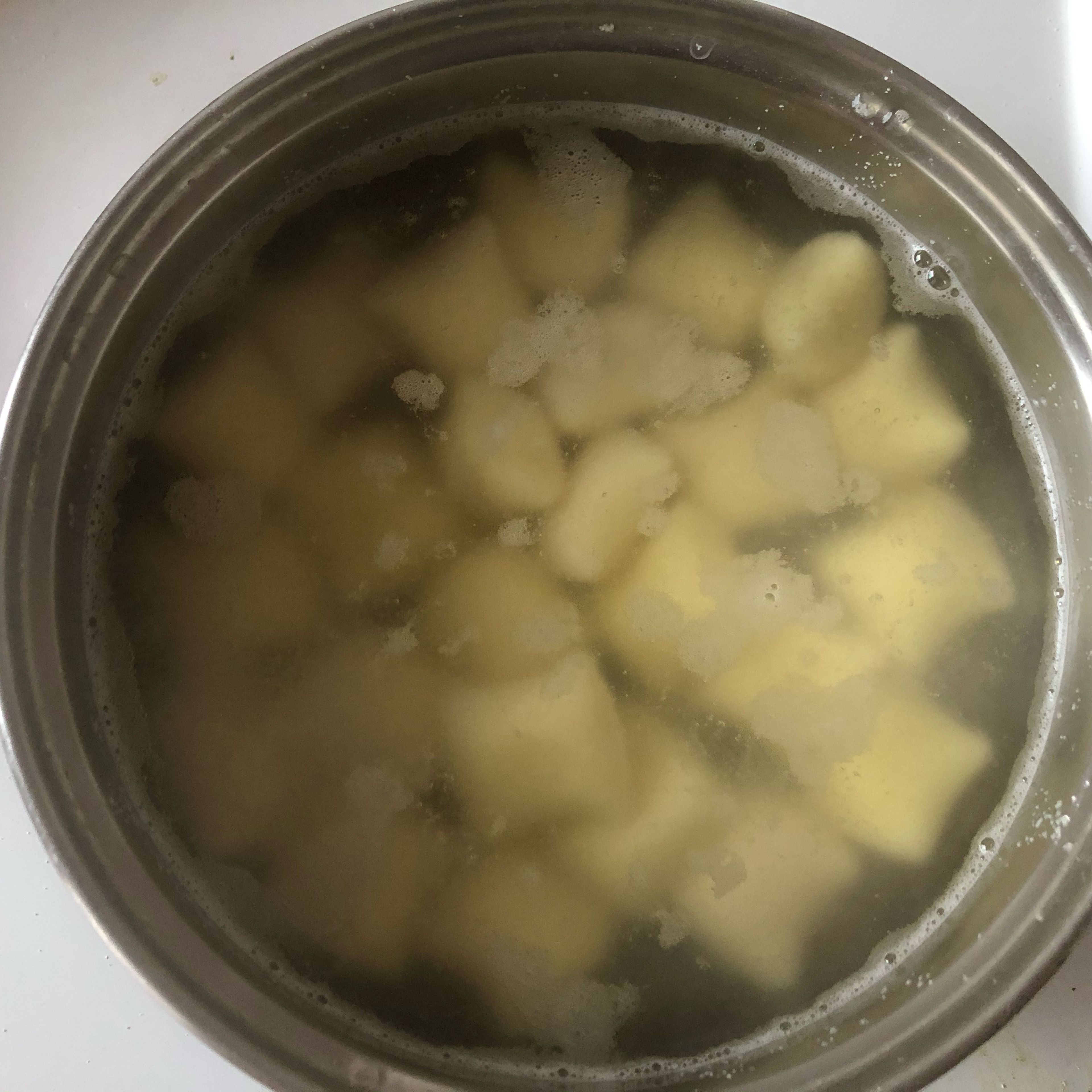 In salted boiling water add gnocchi and cook until they float on the surface (5-10minutes)