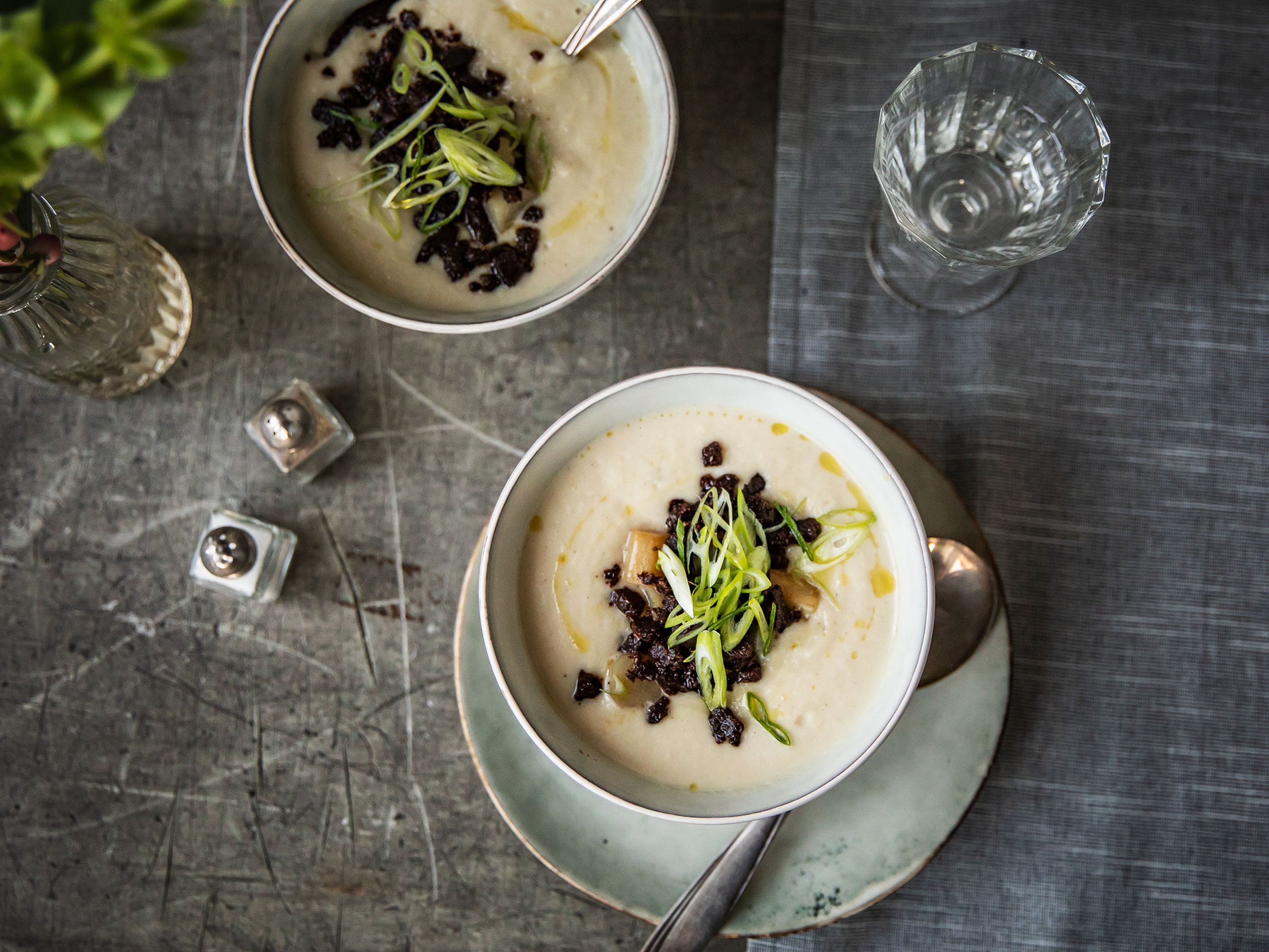 Black salsify soup